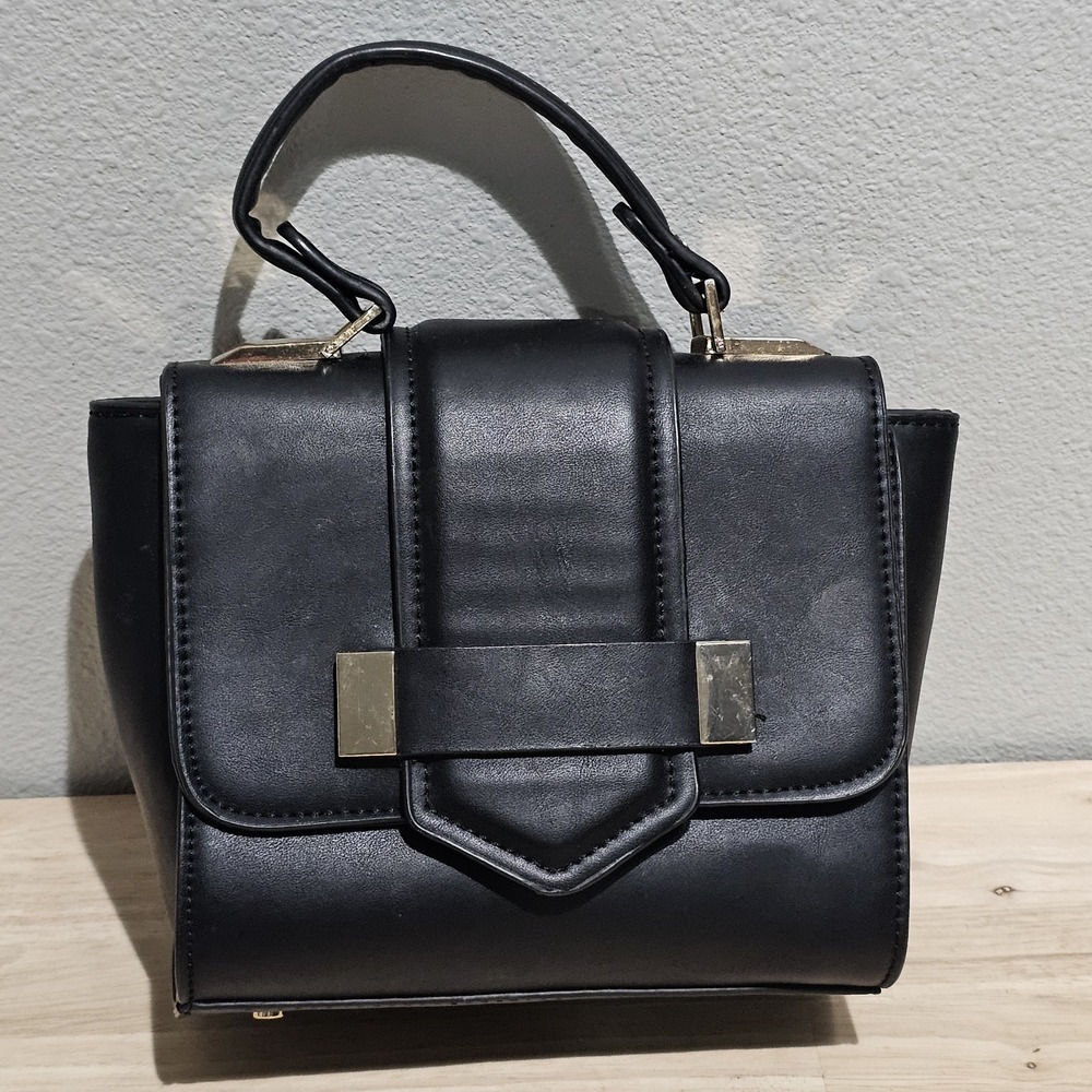 urban expressions purse